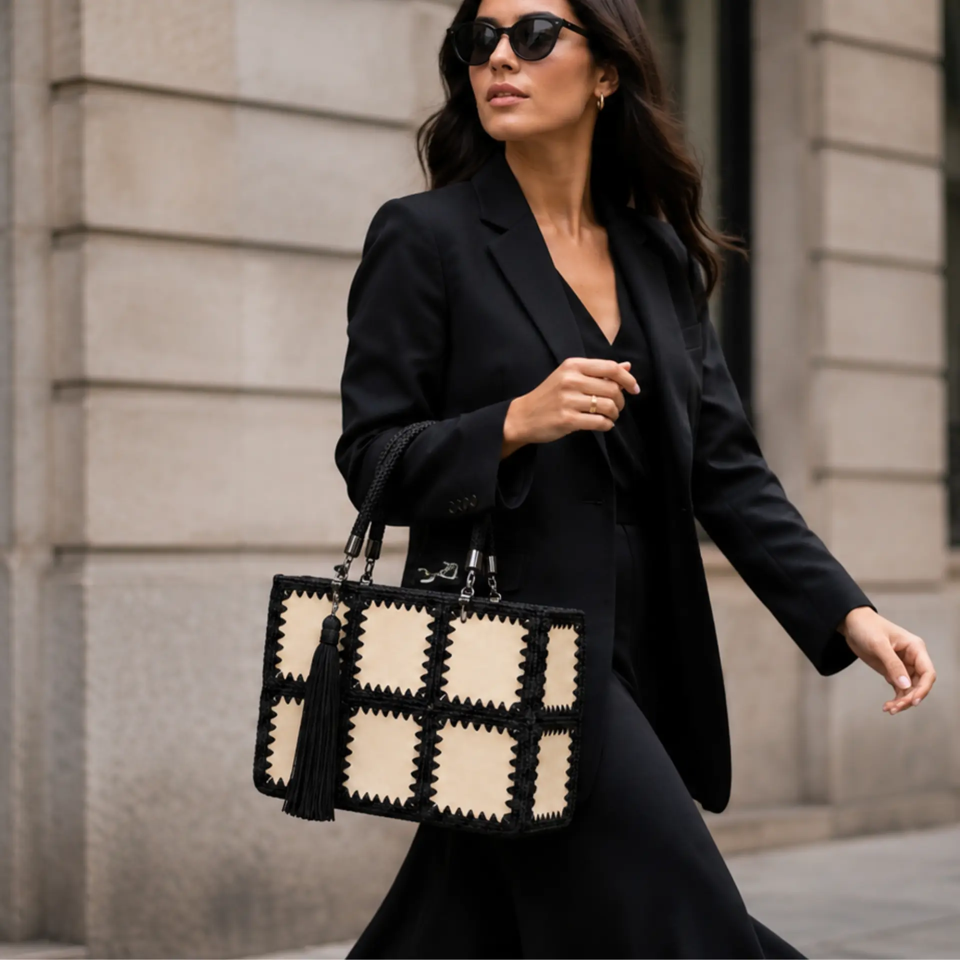 Bolso de mano mujer Nur con asas de crochet.